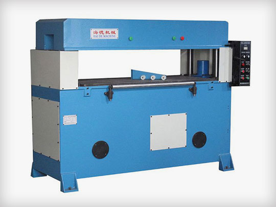 Precision four column hydraulic cutting machine with high stroke